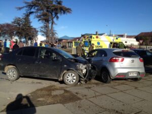 Menor que guiaba sin licencia y no respetó Ceda el Paso provocó accidente de tránsito