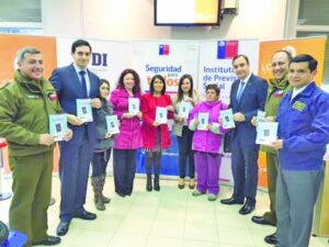Realizan campaña para  evitar estafas telefónicas  y delitos cibernéticos