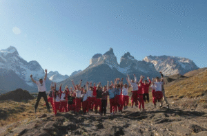 Alumnos de Porvenir colaboraron en la reforestación del Parque Torres del Paine