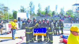 Bomberos de Punta Arenas avanzaron en competencia nacional
