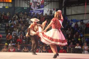 Pareja regional de cueca adulto mayor se coronó como vicecampeona nacional