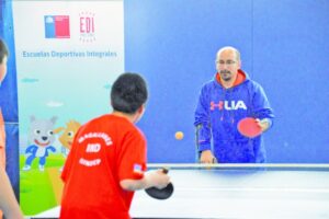 Cristian Dettoni compartió sus habilidades y experiencias junto a los niños con discapacidad