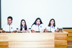 Equipo del Liceo Nobelius se adjudicó primer lugar en Torneo Delibera