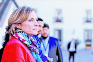 Conflicto en la DC: Soledad Alvear llama a Goic a que “recapacite” en su voto por aborto