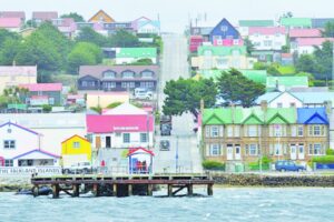 Asamblea legislativa de las Falkland promueve acercamiento con la Región de Magallanes