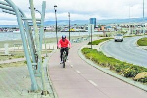 15% de avance presenta ciclovía en la Costanera del Estrecho