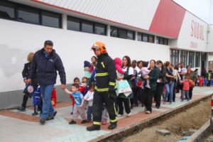 Simulacro de evacuación  del borde costero en Punta Arenas, Natales, Porvenir y Timaukel