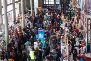 Más de 5.000 magallánicos repletaron Liceo María Behety en primer día de Festigonia