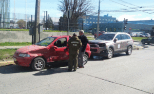 Colisión menor se registró en Avenida Bulnes esquina Capitán Guillermos