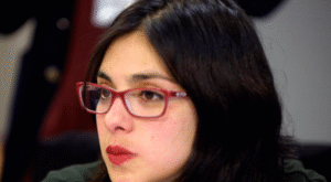 “Es fácil ser comunista y ganar $10 millones”: el round entre García y Cariola en discusión de reajuste