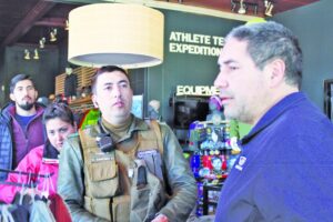 Millonario robo a tienda  de prendas de vestir