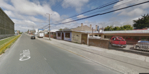 Vehículo chocó medidor de gas y provocó fuga en calle Maipú esquina Chiloe