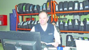 Invierno con escasez de nieve y escarcha provocó drástica baja en ventas de neumáticos con clavos