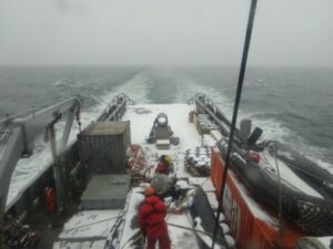 Chile y Argentina patrullarán en conjunto las aguas antárticas