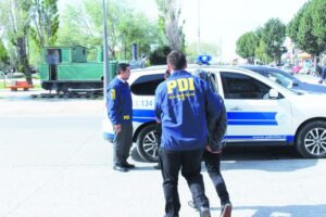 Hombre formalizado por exhibir genitales a menor  a través de Facebook