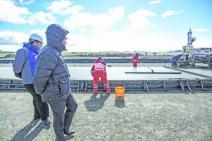 Un 20 por ciento de avance presentan las obras de conservación  de la segunda pista del aeropuerto de Punta Arenas