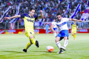 Católica le metió presión a Iquique que esta tarde buscará recuperar el liderato del campeonato