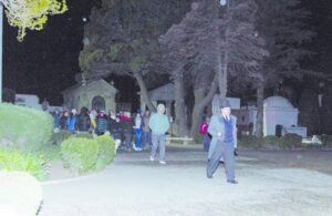 Nuevos recorridos nocturnos se realizarán hoy y mañana en el cementerio de Punta Arenas