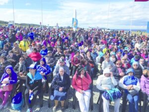 Multitudinaria celebración de la  Virgen de la Medalla Milagrosa