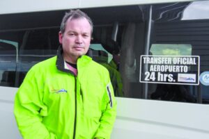 Transfer oficial del aeropuerto paralizó ayer