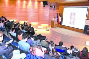 Universidad de Magallanes y Universidad Católica  realizaron jornadas de biomedicina