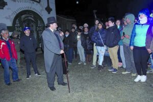 Más de 260 personas participaron en los tours nocturnos del Cementerio Municipal