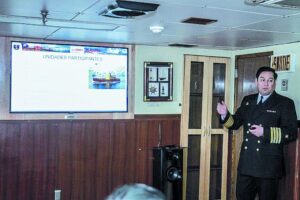 Armada e Inach entregaron detalles de viaje científico  al continente blanco
