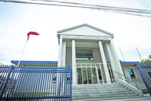 Conductor enfrentó a la justicia por chocar ebrio contra poste
