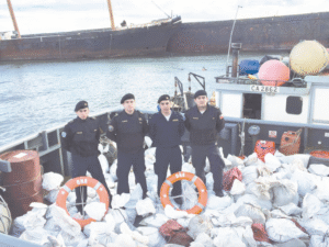 Personal de la Armada incauta más de 8 millones de pesos en elementos para la extracción de centolla