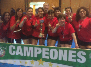 Liga Leñadura Vóleibol coronó a Matriarcas como sus primeras campeonas