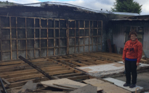 Damnificados solicitan ayuda en materiales de construcción