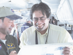 Mario Esquivel: de leyes, astronomía y astronáutica con escala en el maquetismo