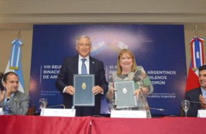 Sellan acuerdo de cooperación antártica entre Chile y Argentina