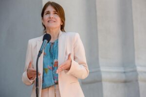 Ministra Narváez dijo que horario único acoge condiciones especiales de vida de Magallanes