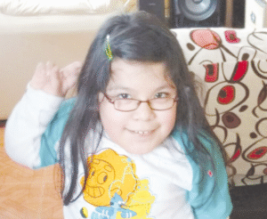Tratamiento de niña magallánica tiene un costo mensual de $ 92 millones
