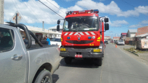 Fuego en sillón movilizó a Bomberos hasta vivienda del Loteo del Mar