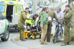 Ciclista herido tras ser alcanzado por  vehículo en Avenida Eduardo Frei