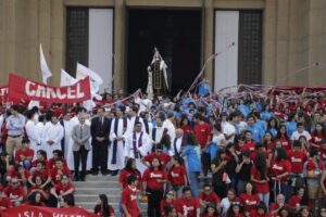 Jóvenes de Misión País llegaron a Magallanes para llevar testimonios de fe