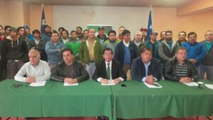 Sindicato ENAP teme despidos masivos y la empresa lo desmiente