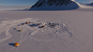 “Invasión científica” desde Punta Arenas hacia bases situadas en Antártica Chilena