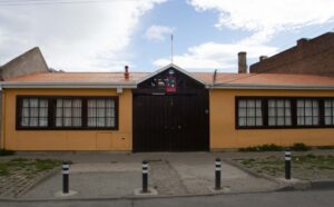 Colegios particulares pagados tienen más de 100 puntos de promedio PSU que los municipales