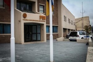Millonario robo en tienda de semillas medicinales