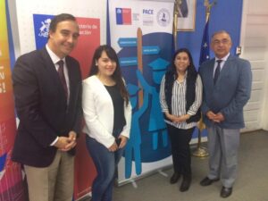 Estudiantes de Última Esperanza fueron reconocidos en la gobernación provincial
