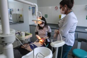 571 pacientes fueron atendidos durante  la primera semana de servicio dental del programa “Punta Arenas Sonríe”