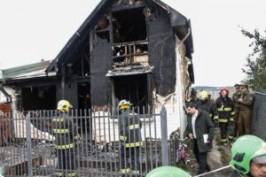 Tragedia: niña de ocho años falleció atrapada por fuego que destruyó su vivienda