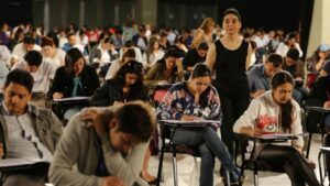 Un médico de la atención  primaria debería dejar de  ejercer en la salud pública