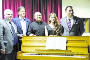 Se realiza donación de  instrumentos musicales  en Puerto Williams