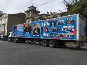 Camión llegó a Punta Arenas desde Calafate para promocionar la Fiesta del Lago Argentino