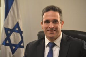 Embajada de Israel asegura que dichos  de directora de Conaf incitan la xenofobia