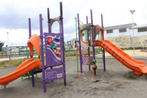 Desconocidos quemaron  nuevo parque infantil  dejando millonarios daños